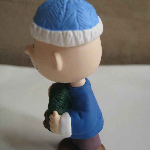 Hallmark Keepsake 2 Peanuts Christmas Ornaments - Lucy & Charlie Brown 2000 - Picture 6 of 12
